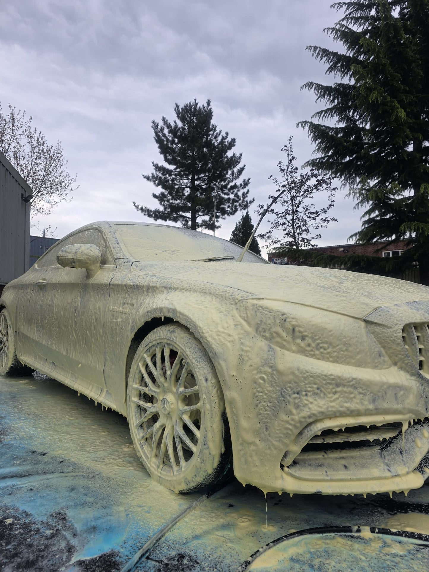 yellow snow foam, coloured snow foam, snow foam