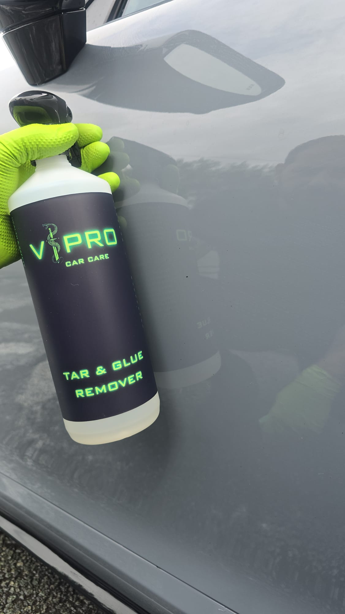 Tar and glue remover